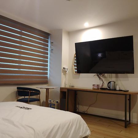No.25 Hotel Busan Seomyeon Station Buitenkant foto