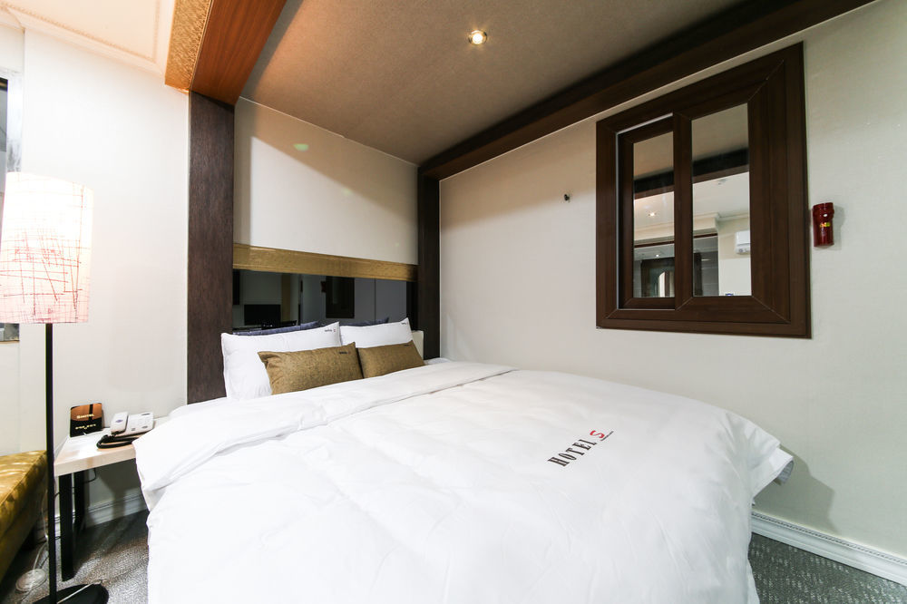 No.25 Hotel Busan Seomyeon Station Buitenkant foto