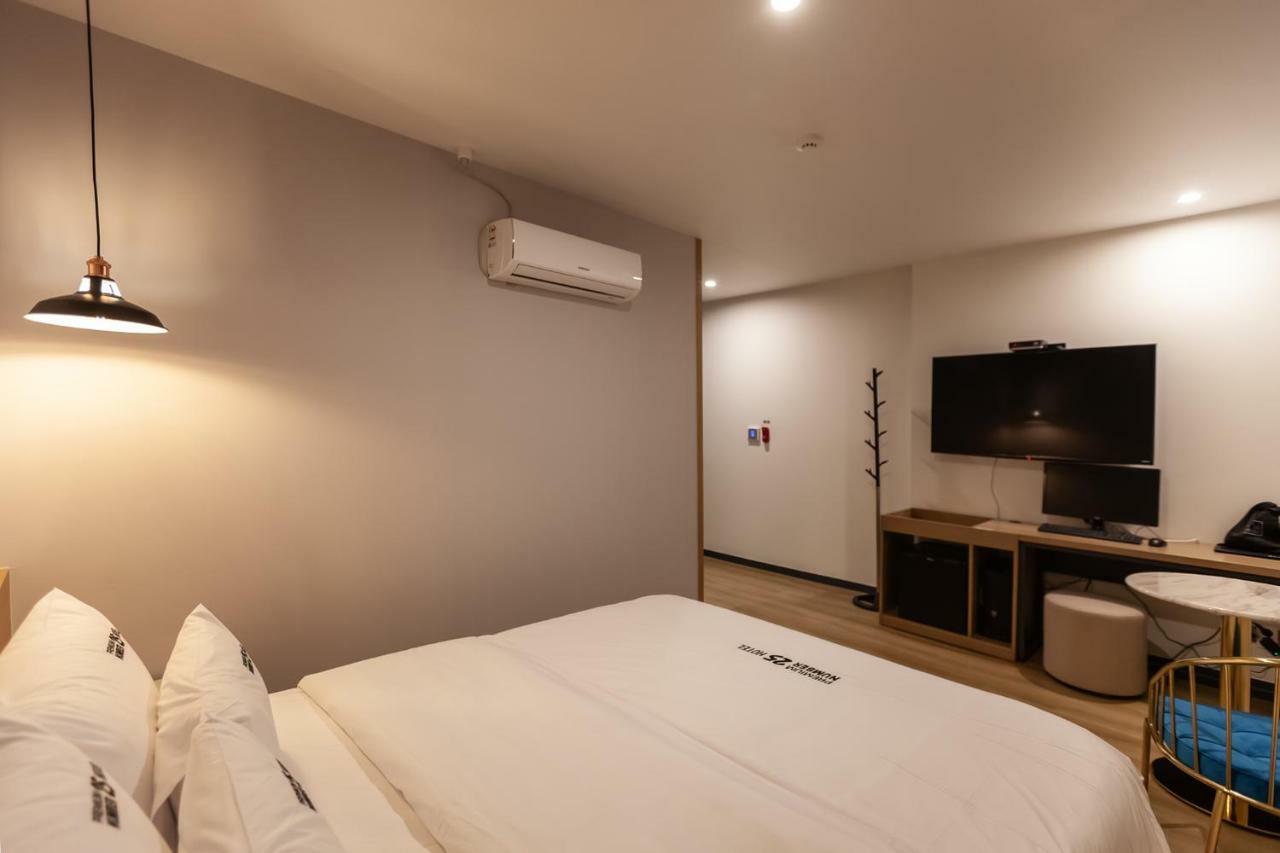 No.25 Hotel Busan Seomyeon Station Buitenkant foto