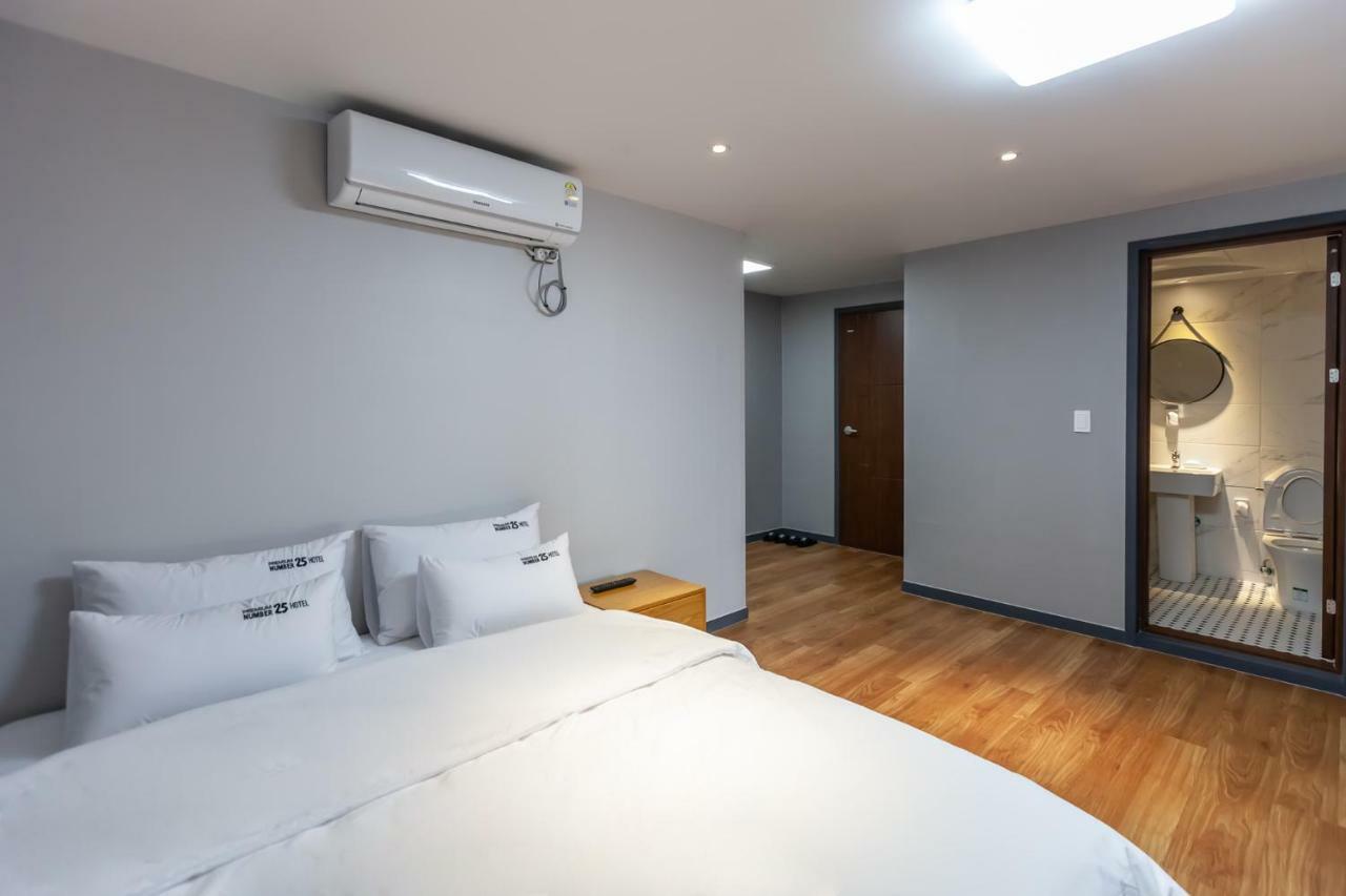 No.25 Hotel Busan Seomyeon Station Buitenkant foto
